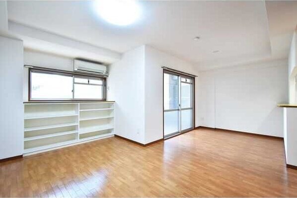 CASSIA江坂の物件内観写真